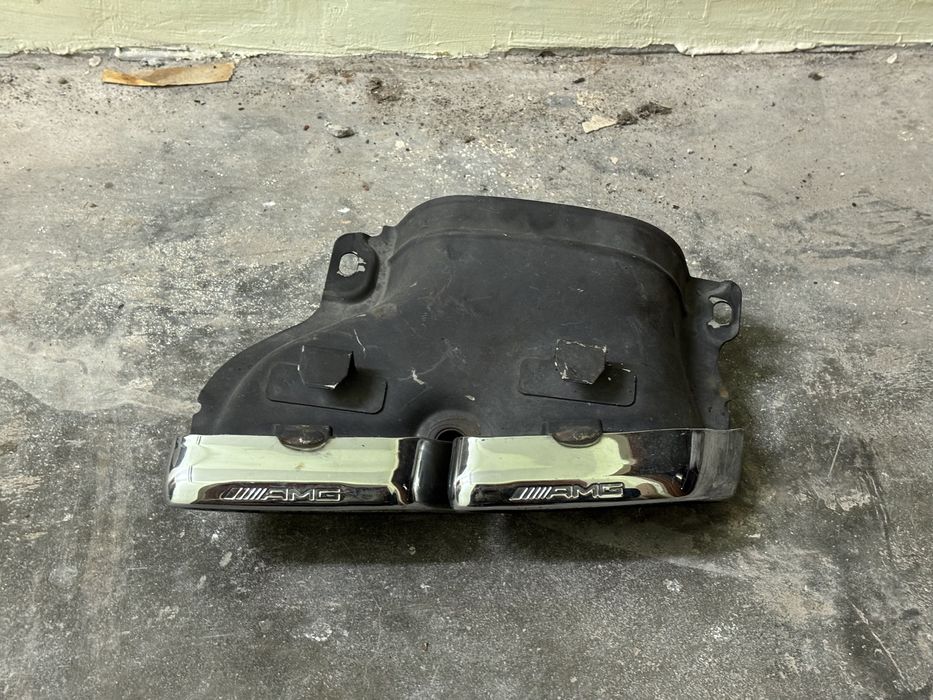 Накрайници за Mercedes W212 AMG