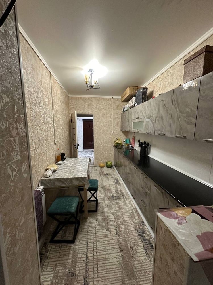 Срочно!!! Квартира в дружбе 3х ком для девушек