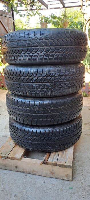 Комплект от 4бр.зимни гуми с джанти и тасове