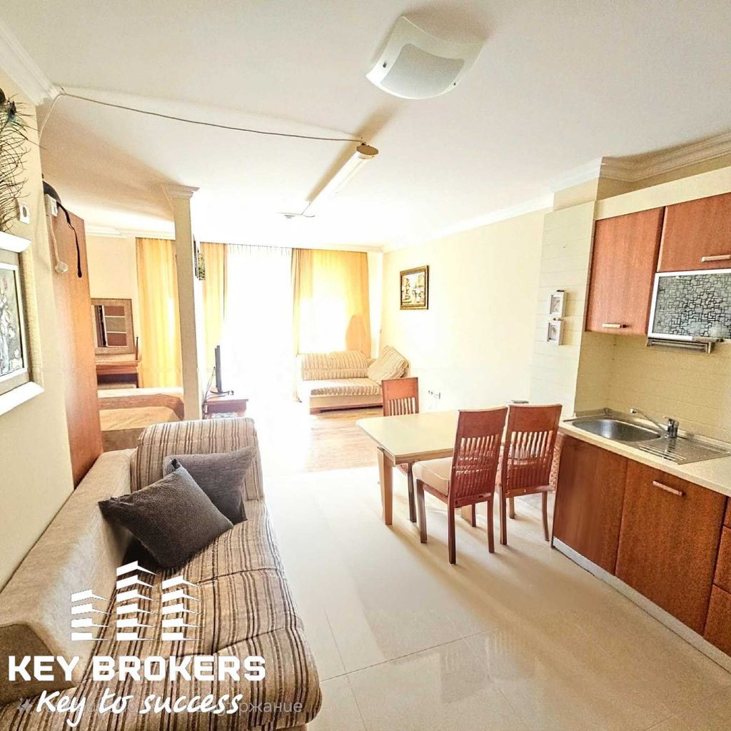 Продава се Многостаен апартамент в Поморие - 155 кв.м за 2388 €/кв.м - Снимка #3