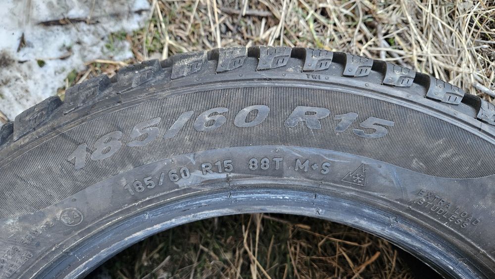 2бр като нови гуми 185 60 15 пирели