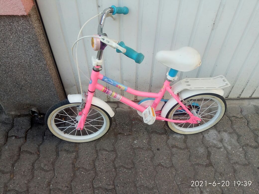 Vand bici barbie in stare buna