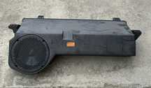 Бас каса Harman Kardon за Mercedes R класа W251