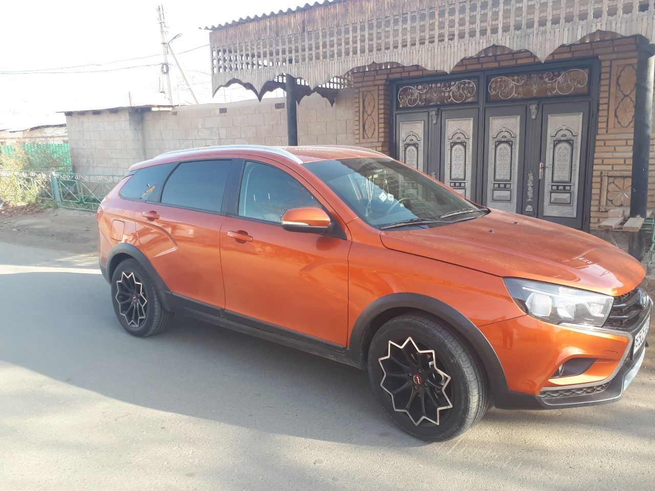 Лада Веста св крос 2018