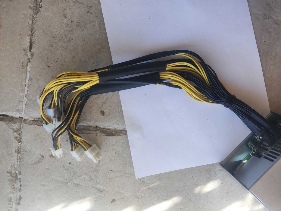 захранване Bitmain APW++-12-1600 A3