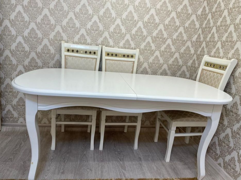 Продам стол со стульями!