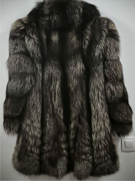 Blana vulpe argintie + 2 caciuli din blana de vulpe argintie