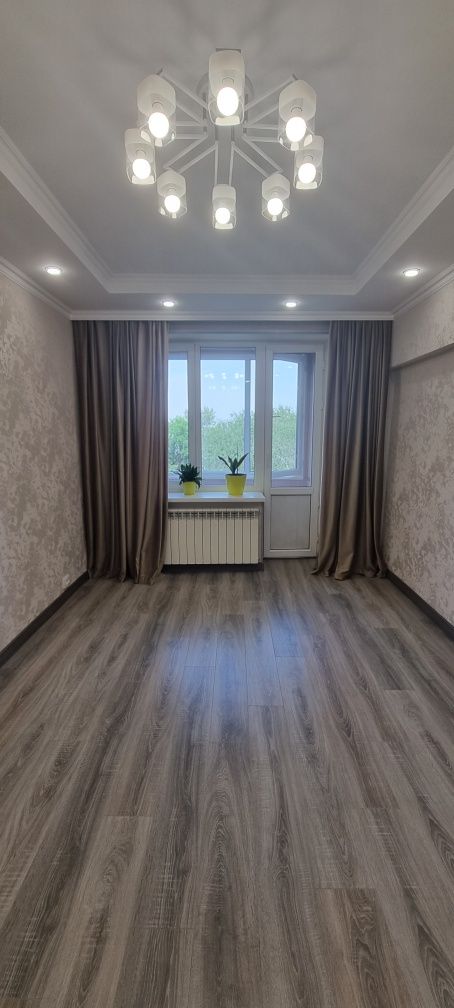 Продам квартиру мкр.Сайран д.1