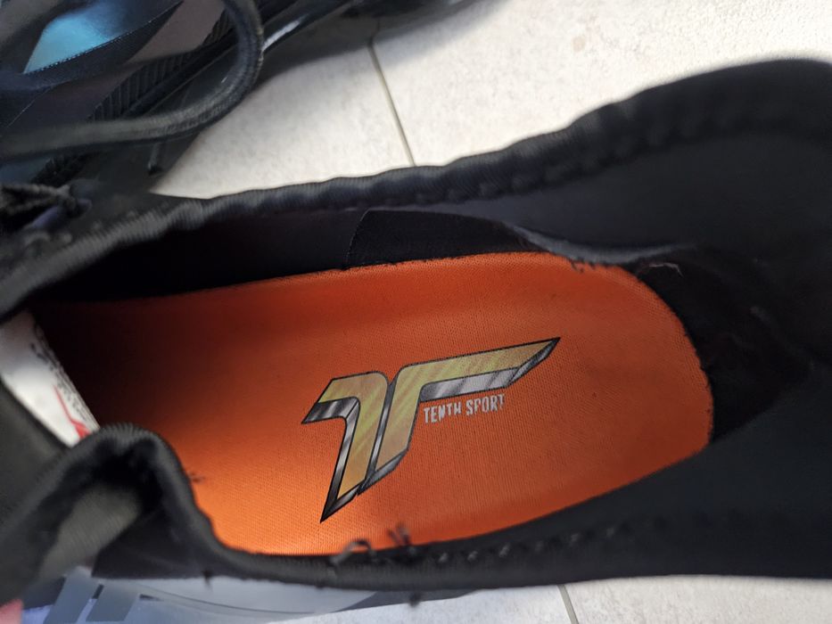 Vând adidasi Tenth Sport