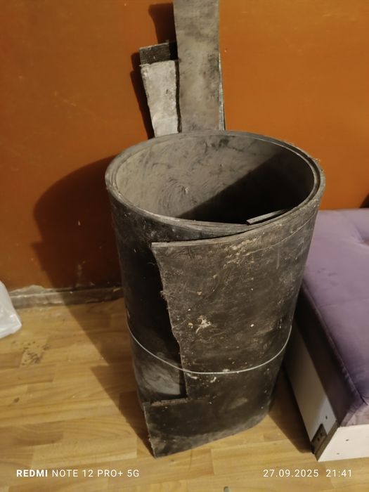 Продается техническся резина. дорожка резиновая