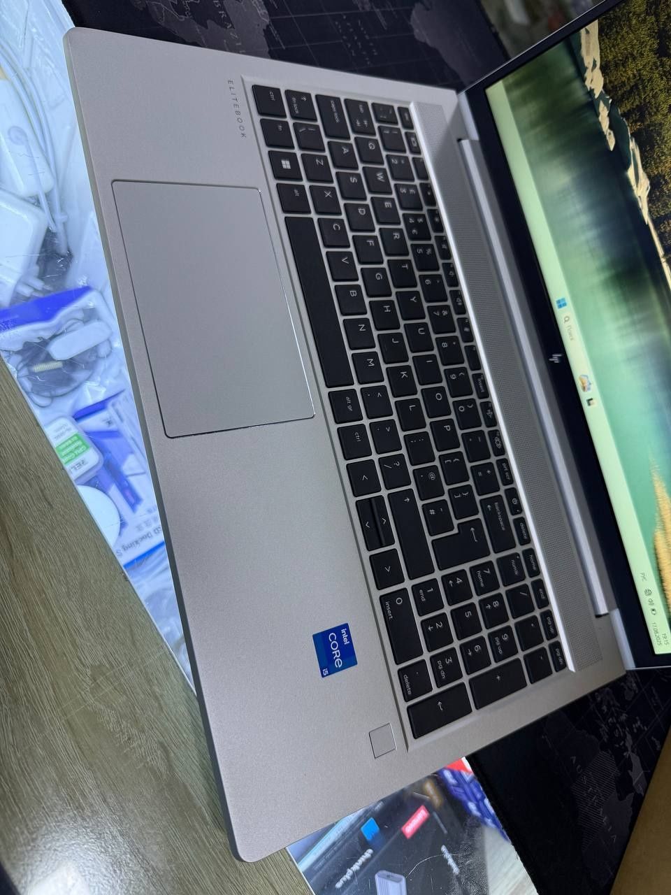 Hp Elitebook intel Core i5 1335U SSD 1TB DDR4 16GB