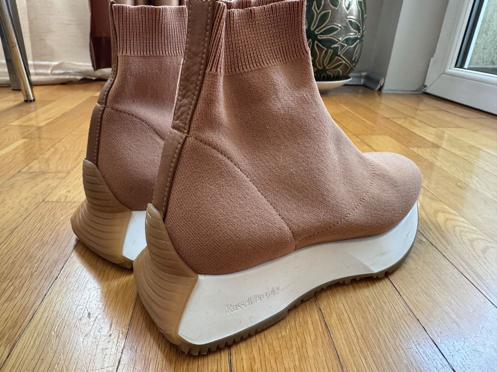 Обувки Russell&Bromley