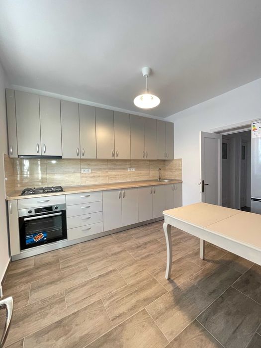 Inchiriez Casa Bulevardul Castanilor