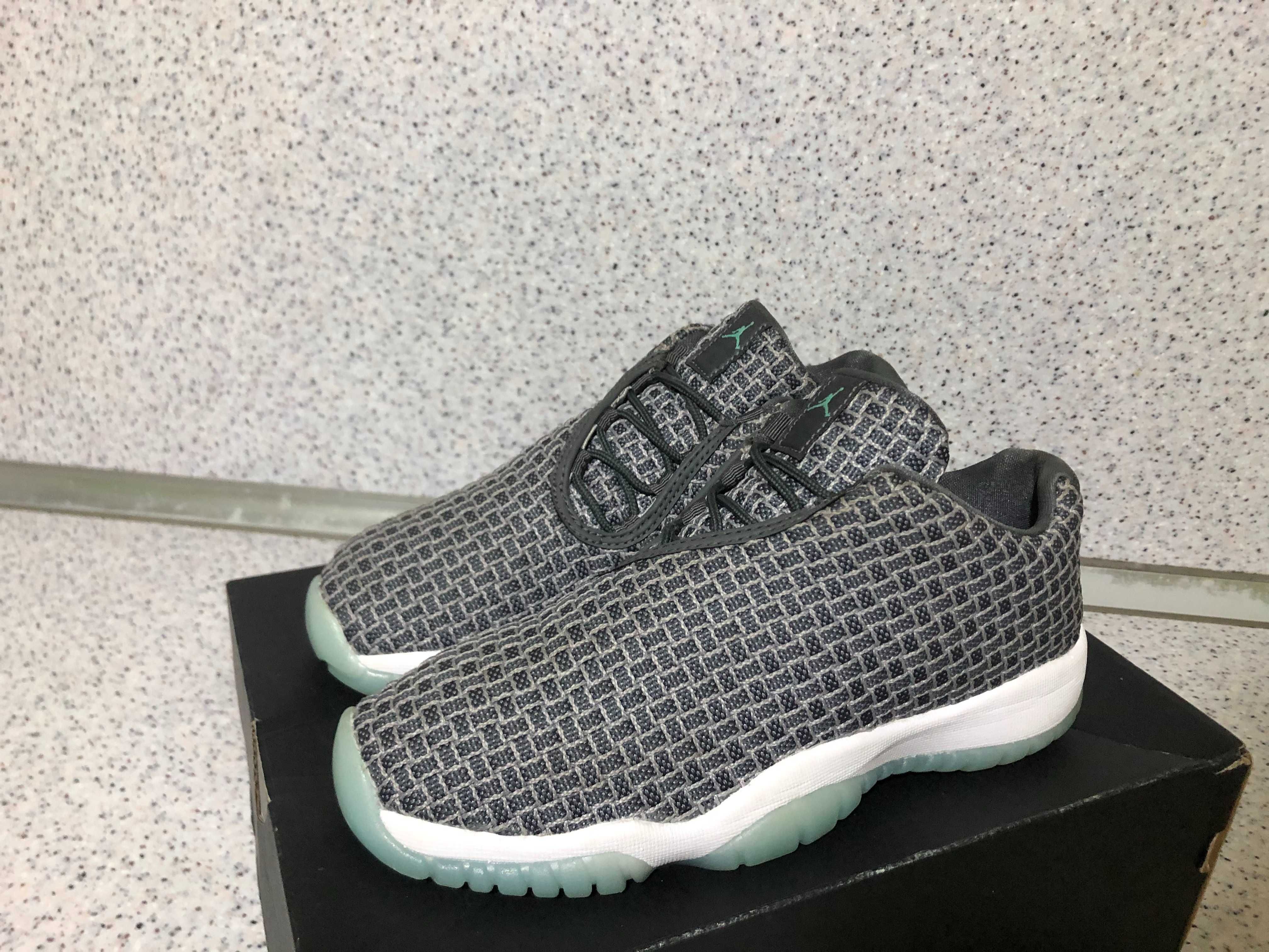 ОРИГИНАЛНИ *** Nike Air Jordan Future Low GS 'Wolf Grey'