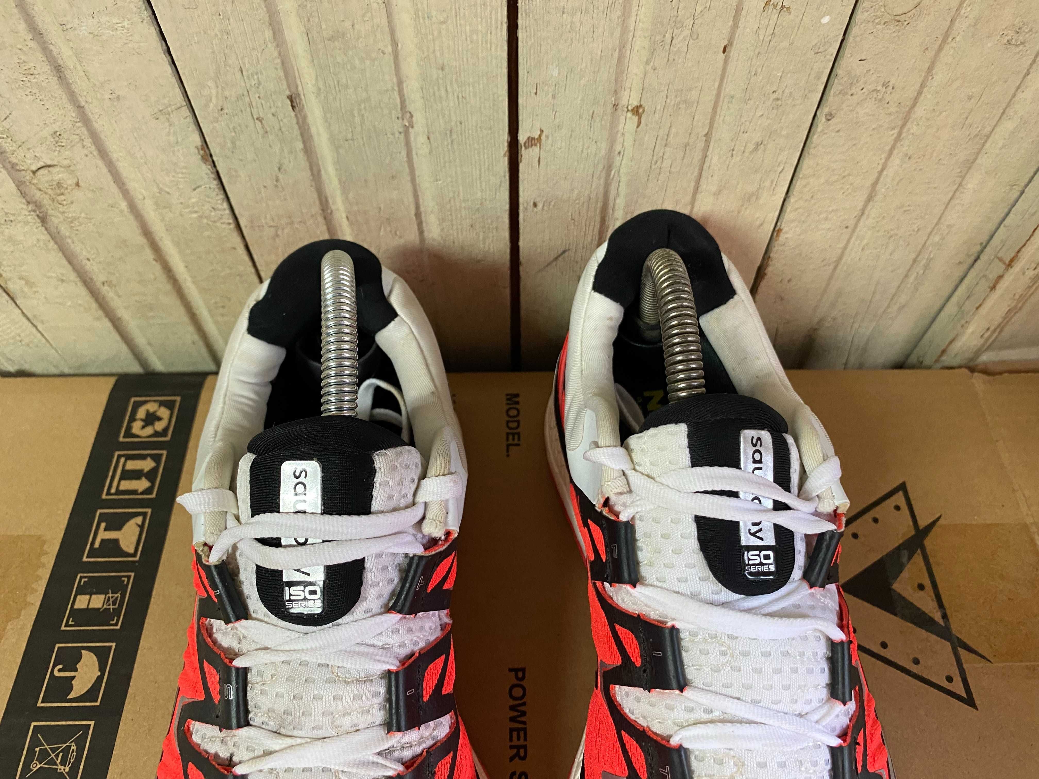 ''Saucony Triumph ISO 4''оригинални маратонки 40.5 номер