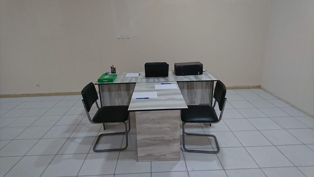 Stol stul, ofis mebeli