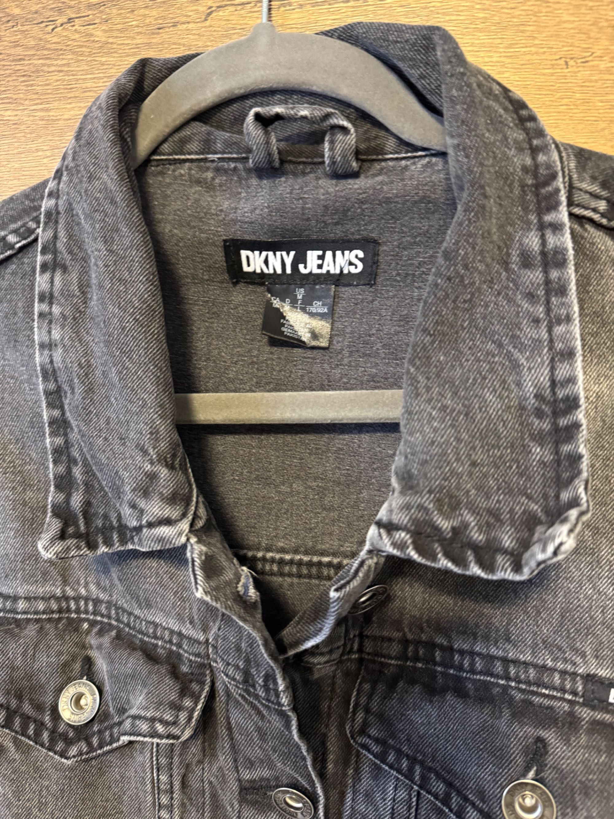 DNKY jeans яке дамско деним