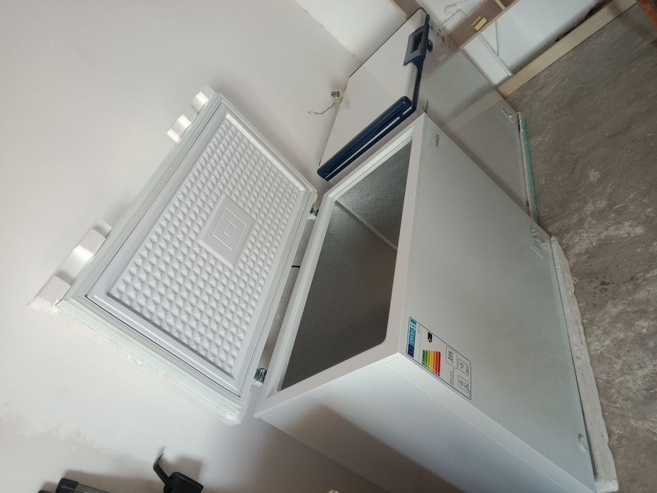 Срочно продам  Морозильники.