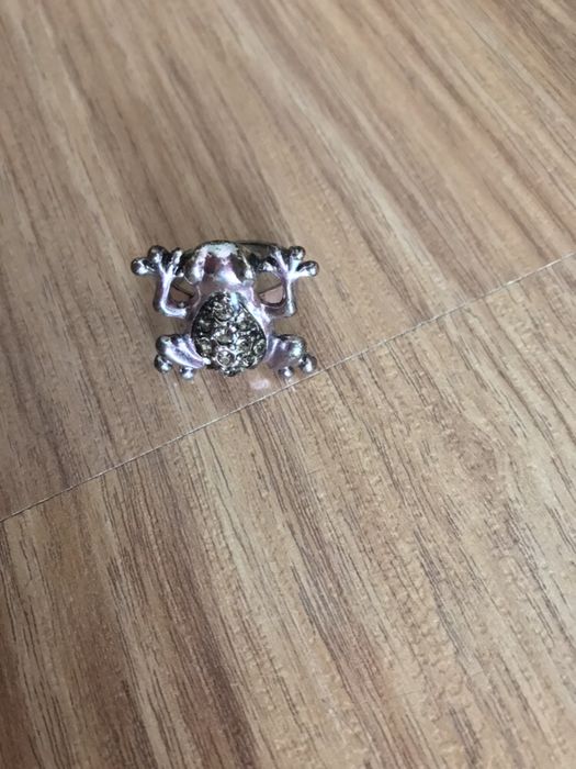 Лот обеци, гривна и сребърен пръстен с жабка - 16 бр.