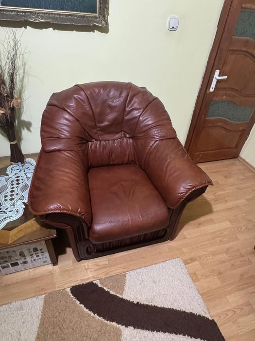 Set canapea extensibilă și 2 fotolii