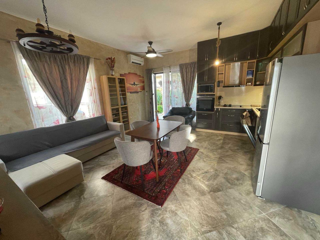 Дава се под наем Къща в Бургас, Сарафово - 250 кв.м за 1100 € - Снимка #7