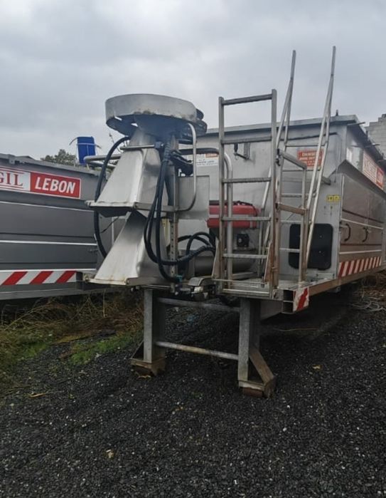 Sararita cu motor auxiliar epoke schmidt nido