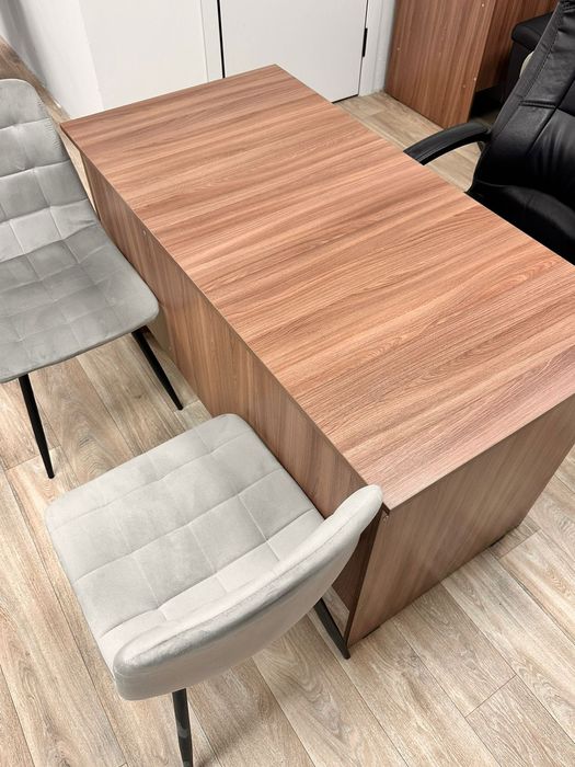 Комплект офисных столов