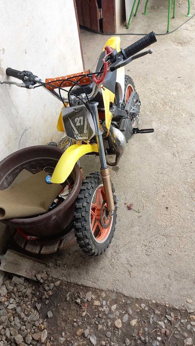 Vand cross 49cc 200€