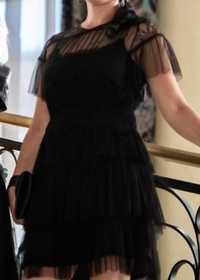 Дамска черна рокля с тюл