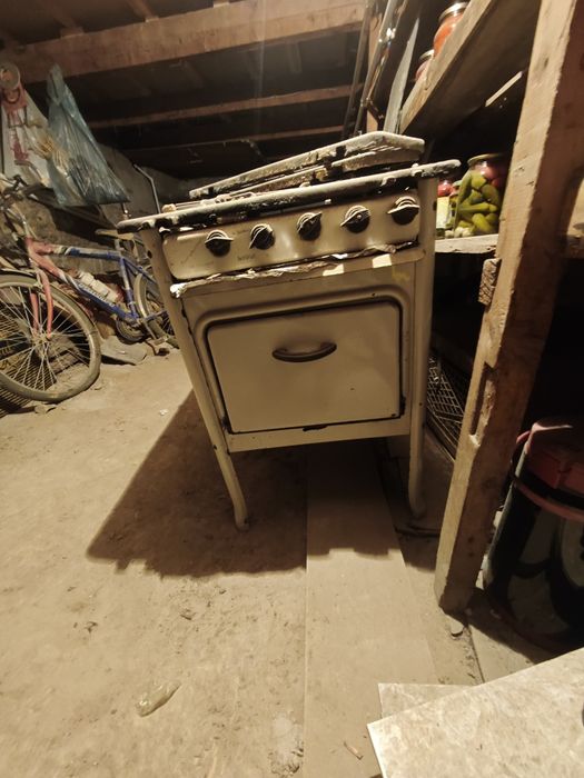 Ariston blan gaz plita sotila ikkalasi iwlidi