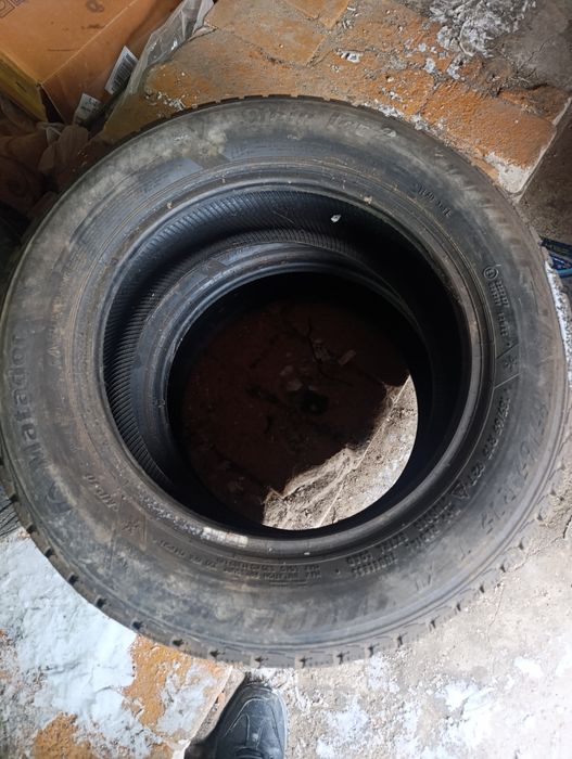 Зимние шипованая резина комплект