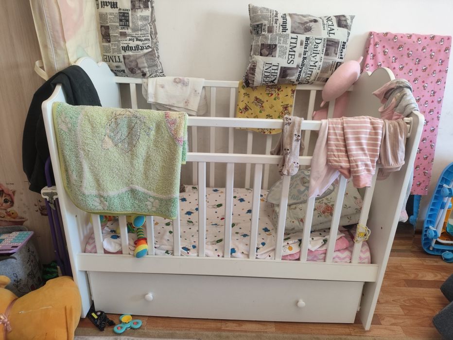 Продам детскую кроватку