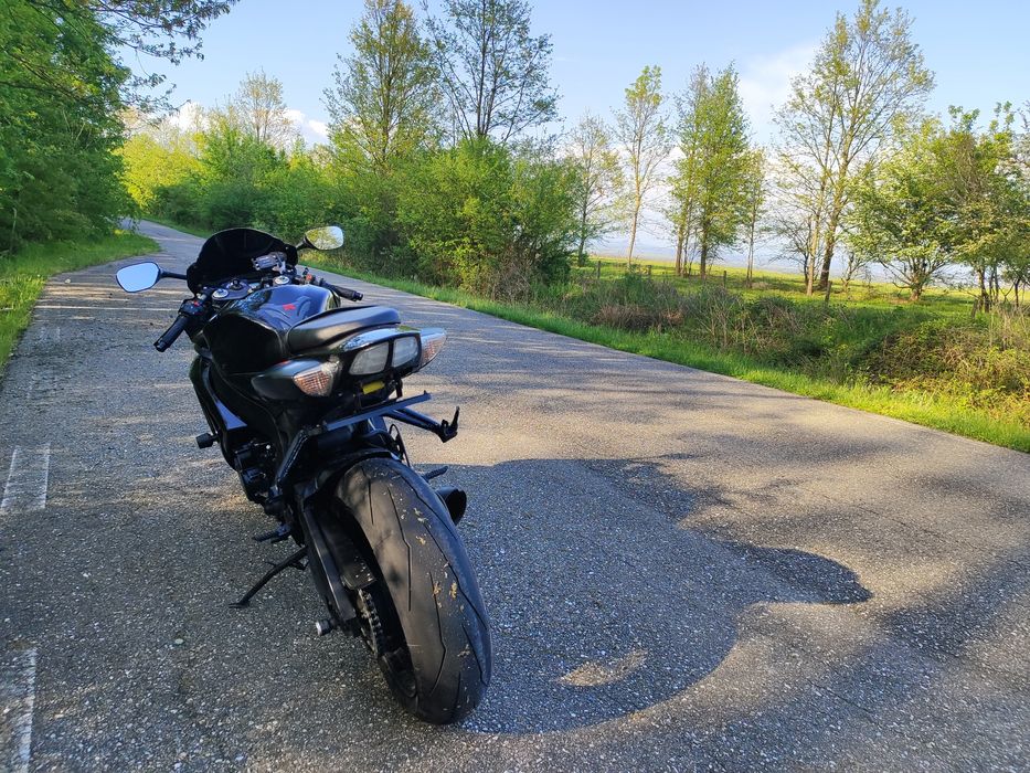 Suzuki Gsx 750 R