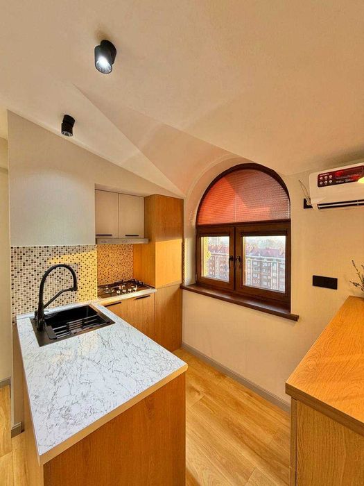 ;Yunusobod‼️Sharah markazida 1*2xona qilingan yevro 39m2 Bozor metro