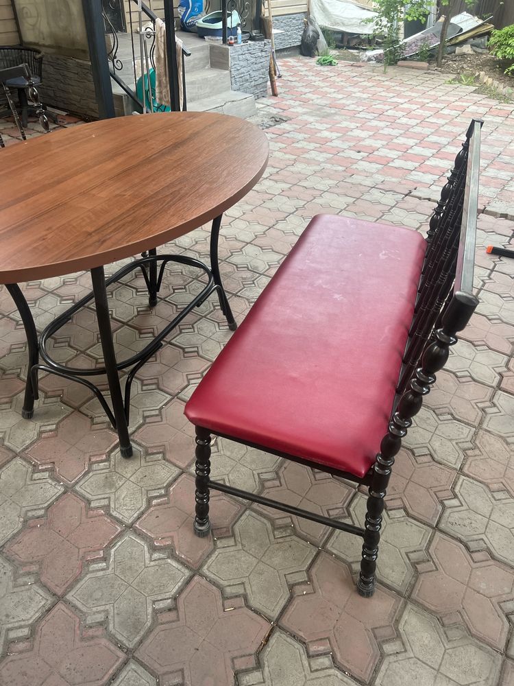 Стол стулья скамья кухонный стол