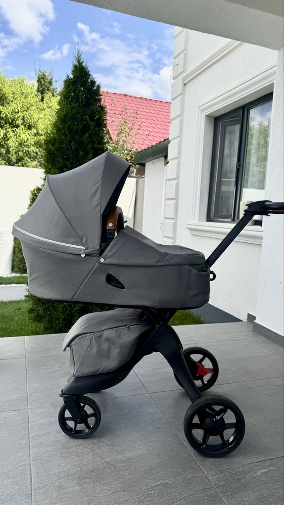 Carucior 2 in 1 Stokke® Xplory X + Scoica Stokke Izi Go Modular