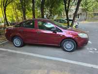Vând FIAT LINEA 2012