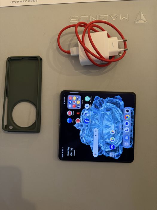 Oneplus Open 16 GB RAM 512 GB spatiu