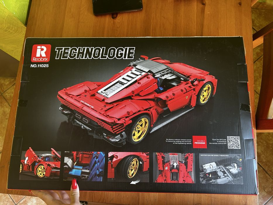 Lego ferrari 2000 piese PROMOTIE