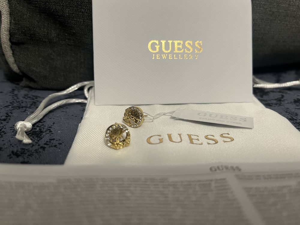 Guess обеци , чисто нови