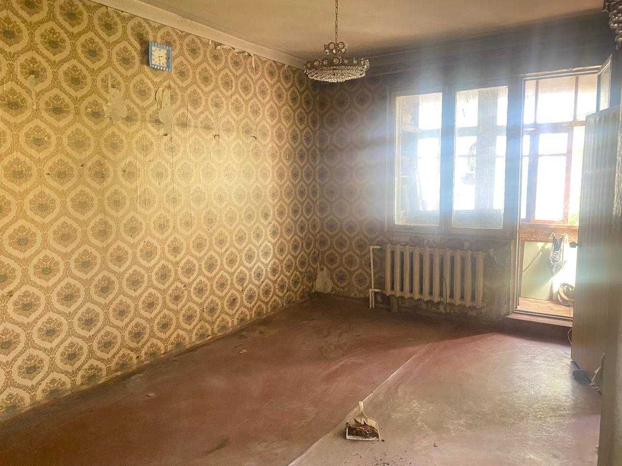 Продам квартиру Чиланзар 16, метро М.Улугбек,  4-х ком-я  70.000 у.е.