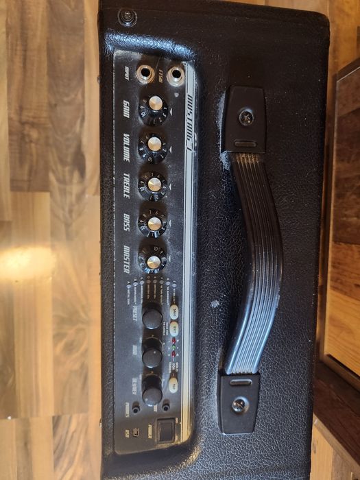 Усиловател Fender