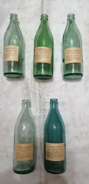Продам пустые бутылки