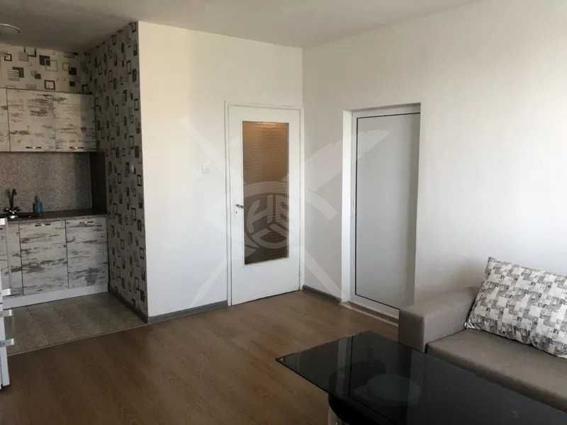 Дава се под наем Двустаен апартамент в Пловдив, Тракия - 40 кв.м за 400 € - Снимка #2