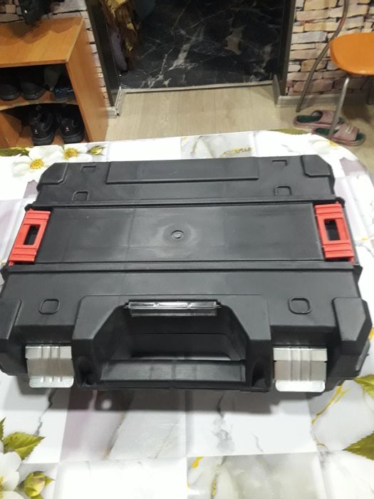 ень  23000 т новый  полная комплектация  со штатиаом очки  перчатки и