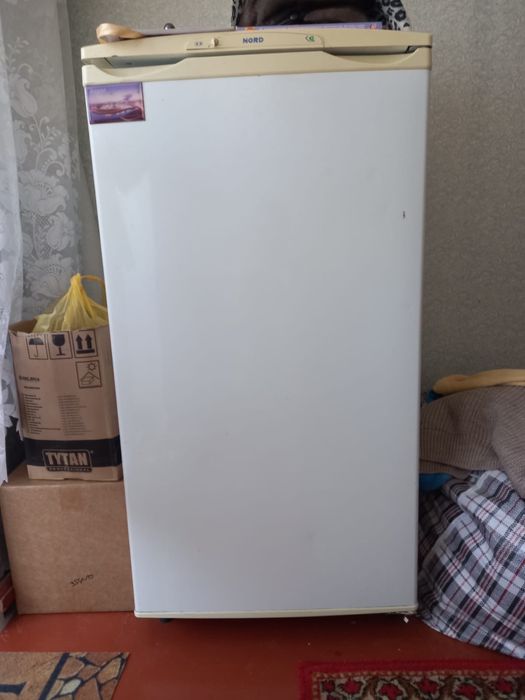 Продам холодильник