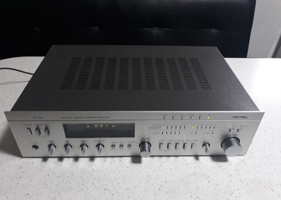 Amplituner Rotel RX-550