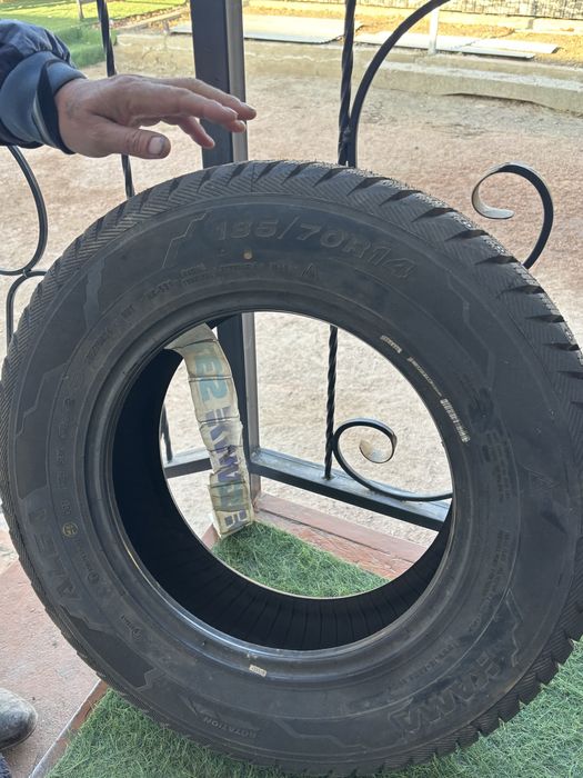 Продам покрышку размер 14, только один штук, с шипами фирма Кама.