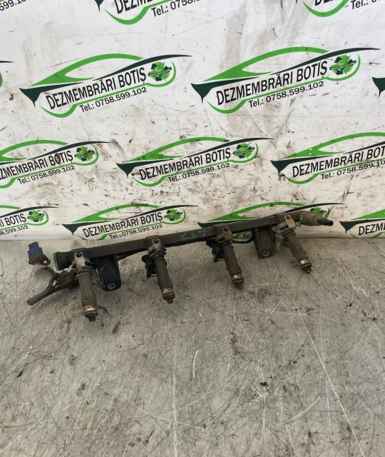 Rampa injectoare 8200494284 Dacia Logan prima generatie