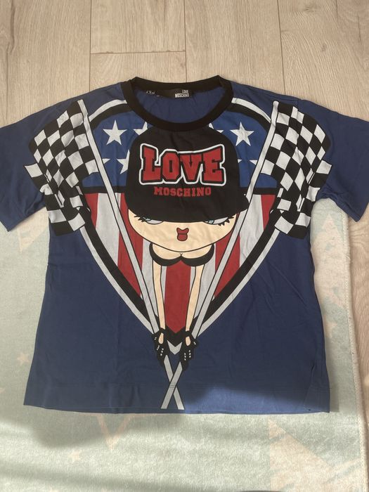 Love moschino дамска тениска